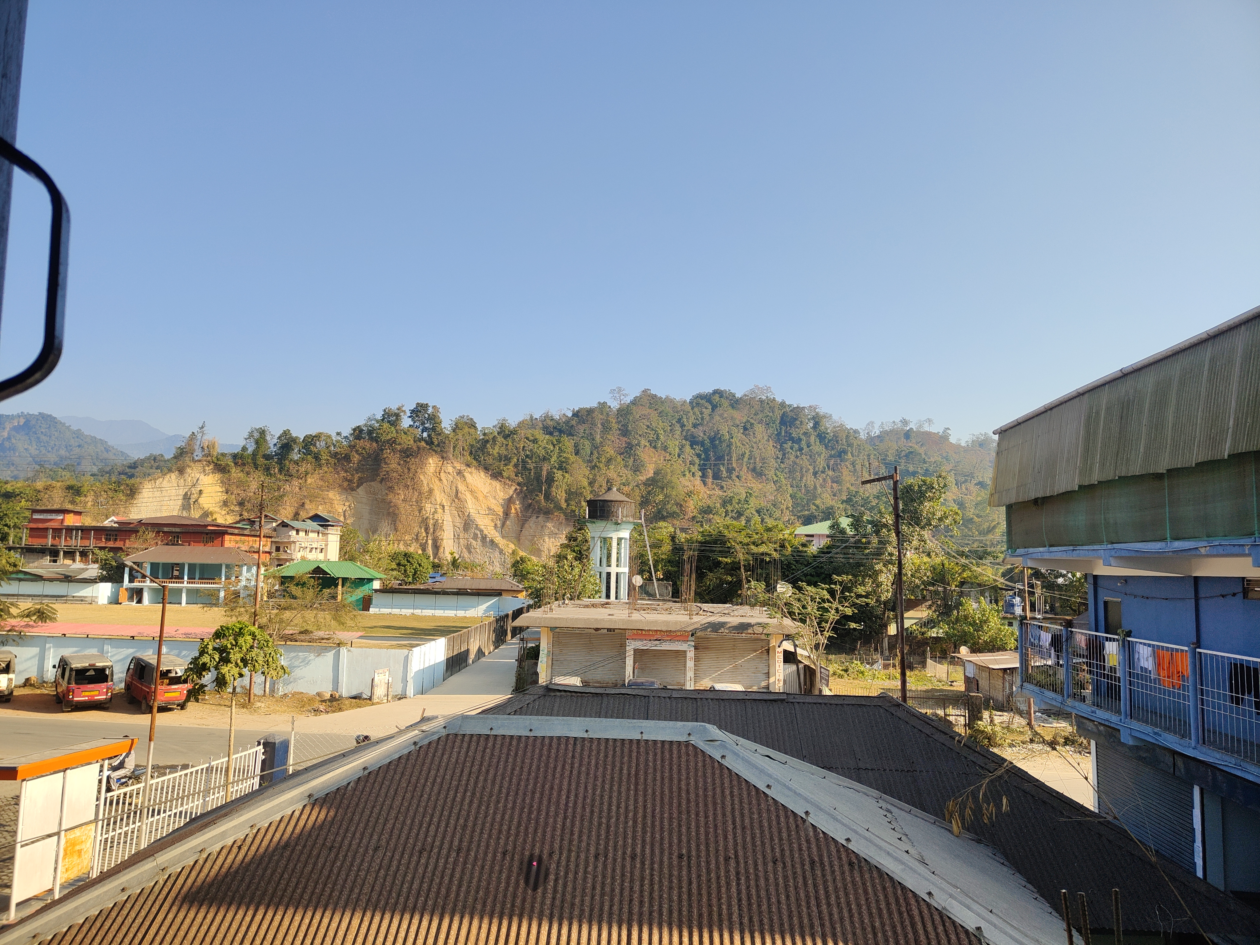 Chello Yaku Guest House building in Papumpare